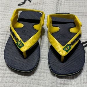flip flops Havaianas size 5